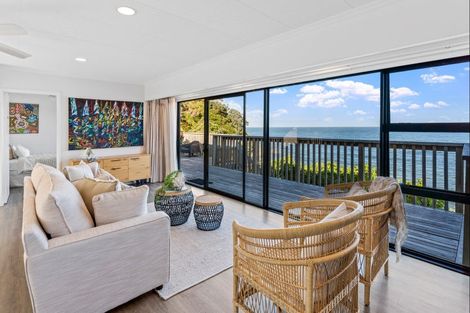 Photo of property in 61 Grand View Road, Leigh, 0985