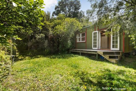 Photo of property in 138 Nicholson Road, Khandallah, Wellington, 6035