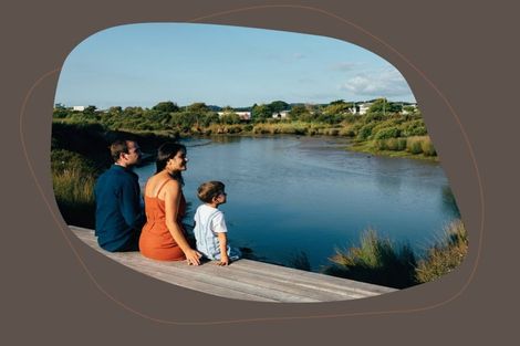 Photo of property in 7 Awhi Way, Karaka, 2578