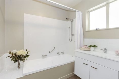 Photo of property in 27a Westburn Terrace, Burnside, Christchurch, 8041