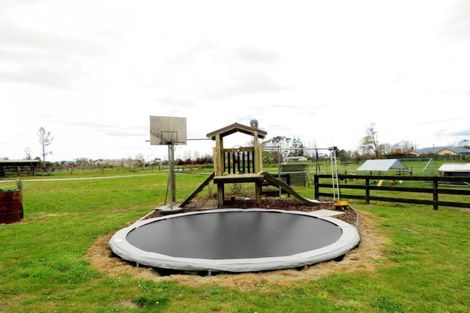 Photo of property in 22 Snodgrass Road, Westport, 7892