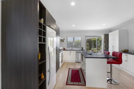 Photo of property in 6 Grace Cove, Aotea, Porirua, 5024