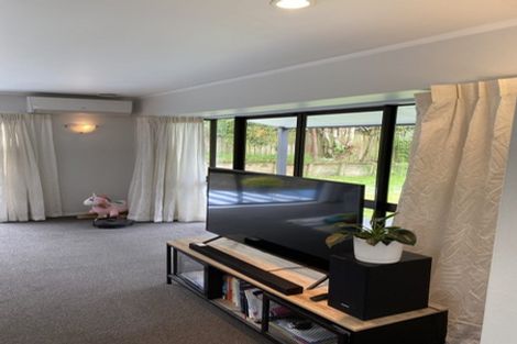 Photo of property in 10 Palliser Lane, Browns Bay, Auckland, 0630