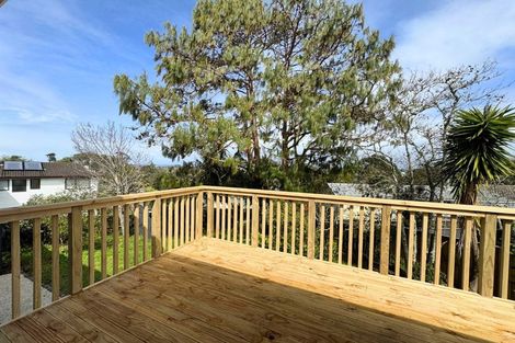 Photo of property in 9 Woodhouse Place, West Harbour, Auckland, 0618