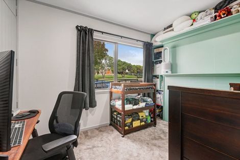 Photo of property in 1 Devonshire Road, Unsworth Heights, Auckland, 0632