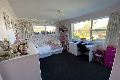 Photo of property in 143 Cameron Road, Te Puke, 3119