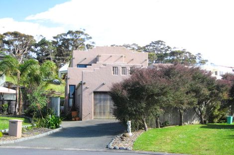 Photo of property in 14 Coral Court, Gulf Harbour, Whangaparaoa, 0930