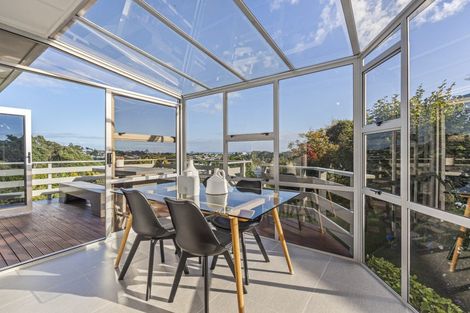 Photo of property in 49 Queens Road, Glen Avon, New Plymouth, 4312