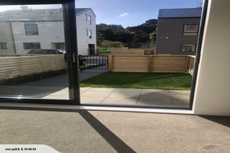 Photo of property in 2/124 Britomart Street, Berhampore, Wellington, 6023