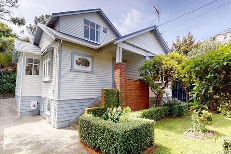 Photo of property in 181 Melbourne Road, Island Bay, Wellington, 6023