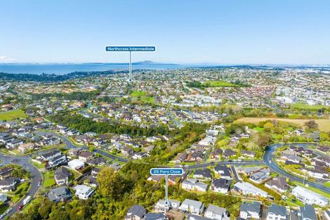 Photo of property in 25 Para Close, Fairview Heights, Auckland, 0632