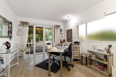 Photo of property in 4 Clayden Drive, Gulf Harbour, Whangaparaoa, 0930