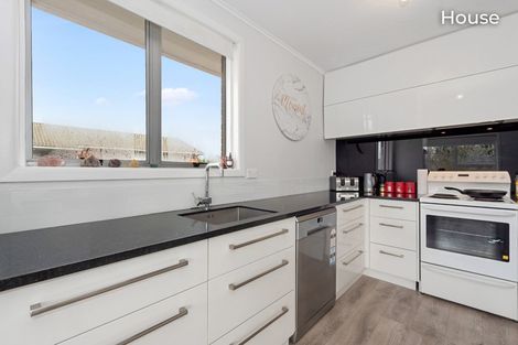 Photo of property in 45 Rutherford Street, Chedworth, Hamilton, 3210