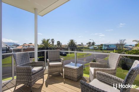 Photo of property in 17 Athenree Heights, Athenree, Waihi Beach, 3177