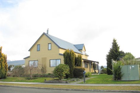 Photo of property in 7 Bowen Street, Te Anau, 9600