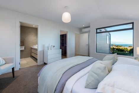 Photo of property in 2/67 Castor Bay Road, Castor Bay, Auckland, 0620