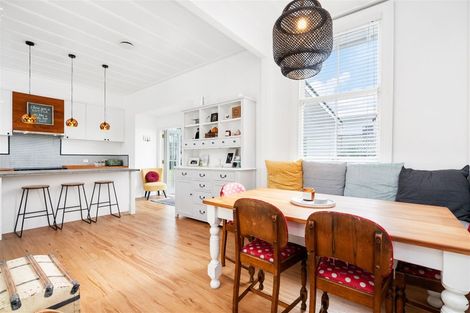 Photo of property in 10 Drummond Street, Regent, Whangarei, 0112