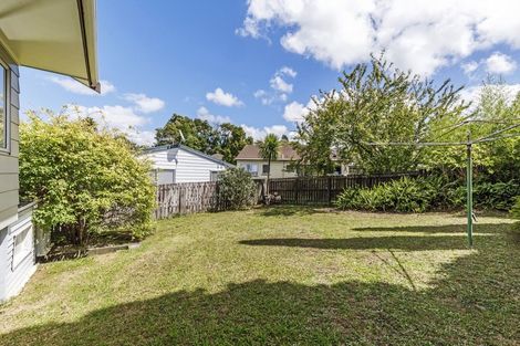 Photo of property in 4 Buisson Glade, West Harbour, Auckland, 0618