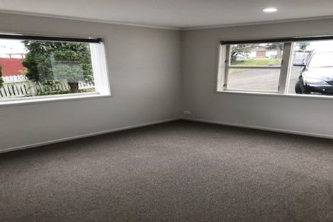 Photo of property in 145 Hutchinsons Road, Bucklands Beach, Auckland, 2014