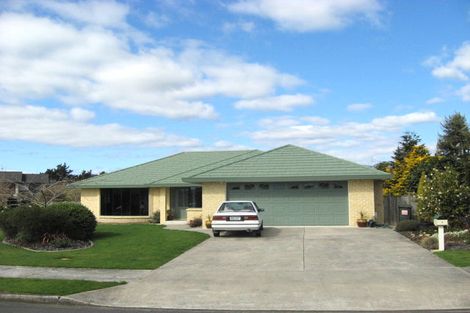 Photo of property in 4 Clifford Close, Levin, 5510