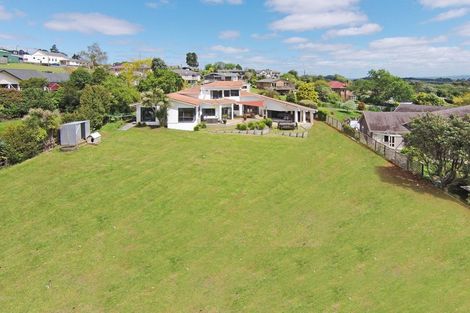 Photo of property in 6b Jayar Heights, Bombay, 2675