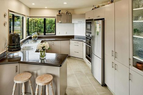 Photo of property in 17 Dornoch Place, Papakowhai, Porirua, 5024