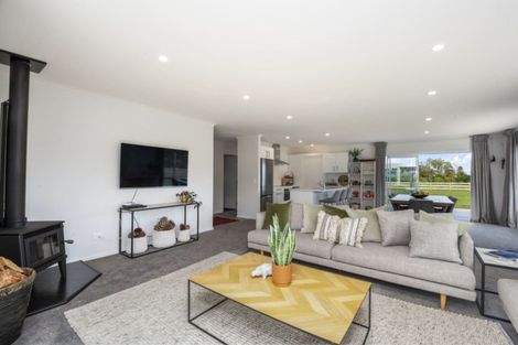 Photo of property in 13 Kahikatea Drive, Kinloch, Taupo, 3377