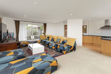Photo of property in 79a Sturges Road, Henderson, Auckland, 0612