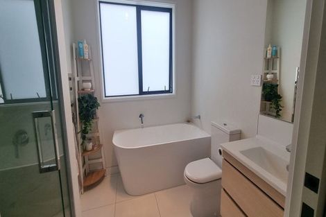 Photo of property in 2 Rose Lane, Papamoa, 3118