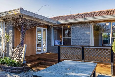 Photo of property in 17a Meon Street, Aranui, Christchurch, 8061