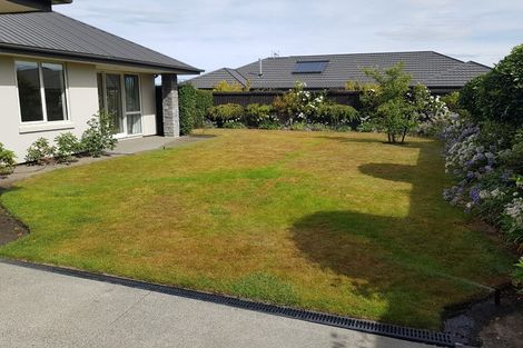 Photo of property in 52 Huntingdon Drive, Rangiora, 7400