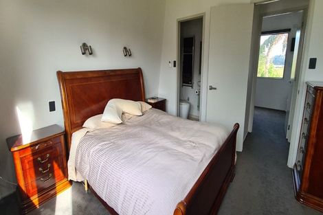 Photo of property in 3 The Terrace, Herald Island, Auckland, 0618