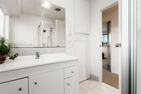 Photo of property in 529 Swanson Road, Ranui, Auckland, 0612