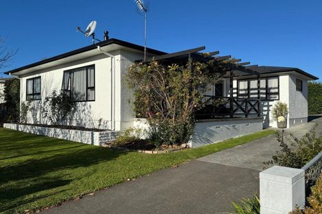 Photo of property in 48 Te Mata Road, Havelock North, 4130