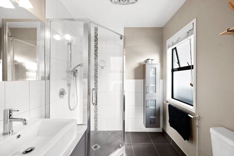 Photo of property in 8 Bishopsworth Way, Huntington, Hamilton, 3210