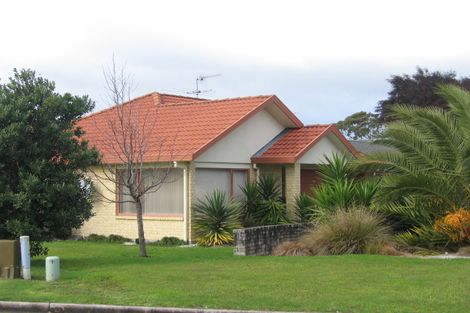 Photo of property in 1 Corfield Way, Burswood, Auckland, 2013