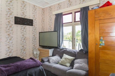 Photo of property in 9 Alma Street, Dannevirke, 4930