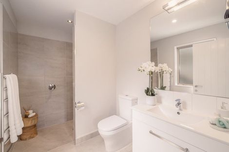 Photo of property in 10 Saint Davids Street, Lyttelton, 8082