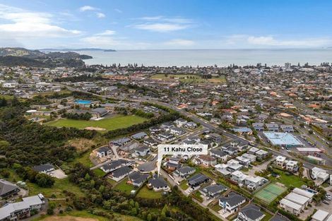 Photo of property in 11 Kahu Close, Orewa, 0931