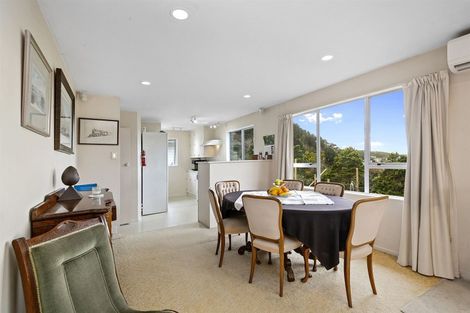 Photo of property in 8 Saint Aidans Way, Tawa, Wellington, 5028