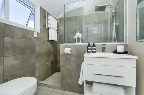 Photo of property in 2/13 Manuka Road, Bayview, Auckland, 0629