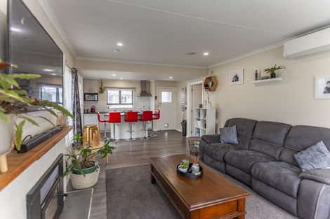 Photo of property in 145 Riverbend Road, Onekawa, Napier, 4110