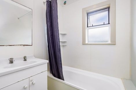 Photo of property in 70 Cartwright Road, Onerahi, Whangarei, 0110