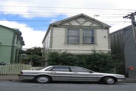 Photo of property in 10 Porritt Avenue, Mount Victoria, Wellington, 6011