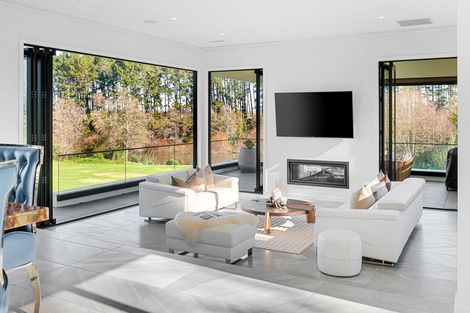 Photo of property in 2221 River Road, Horsham Downs, Hamilton, 3281