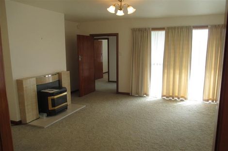 Photo of property in 23 Renfrew Street, Upper Riccarton, Christchurch, 8041