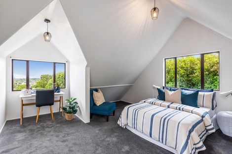 Photo of property in 50 Winara Avenue, Waikanae, 5036