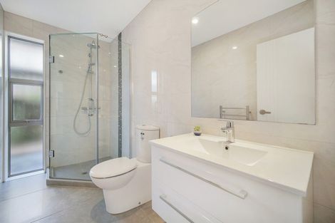 Photo of property in 496 Blockhouse Bay Road, Blockhouse Bay, Auckland, 0600