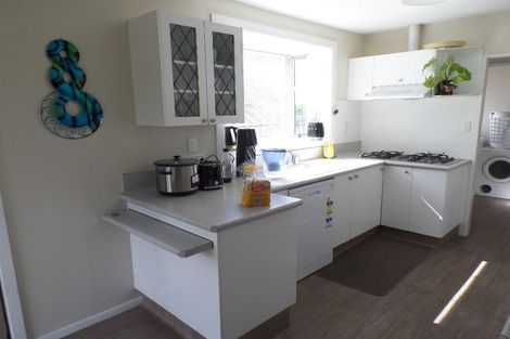 Photo of property in 17 Mckellar Place, Hornby, Christchurch, 8042