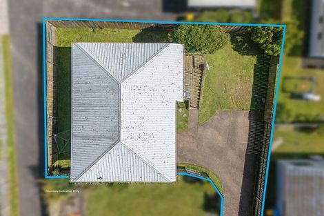 Photo of property in 1/3 Jumento Place, Unsworth Heights, Auckland, 0632